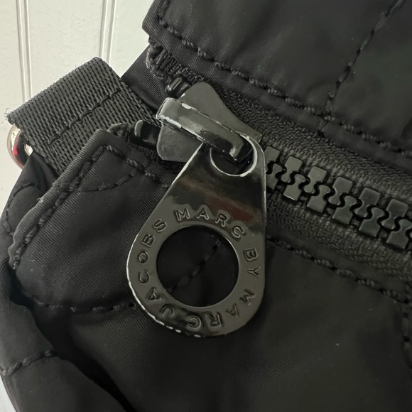 Large Full-Zip Marc Jacob’s Diaper Bag - Picture 12 of 14